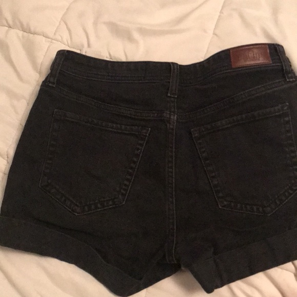 Hollister black denim jean shorts. Size 5. High rise mom shorts. - Picture 2 of 3